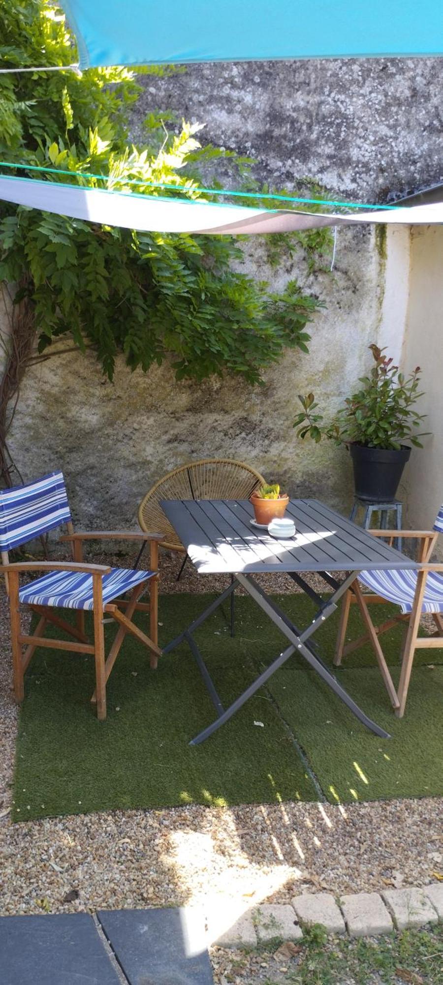 Aupres Du Chateau Breze Bagian luar foto
